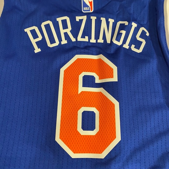 Adidas Porzingis NY knicks Jersey youth XL - Picture 2 of 7